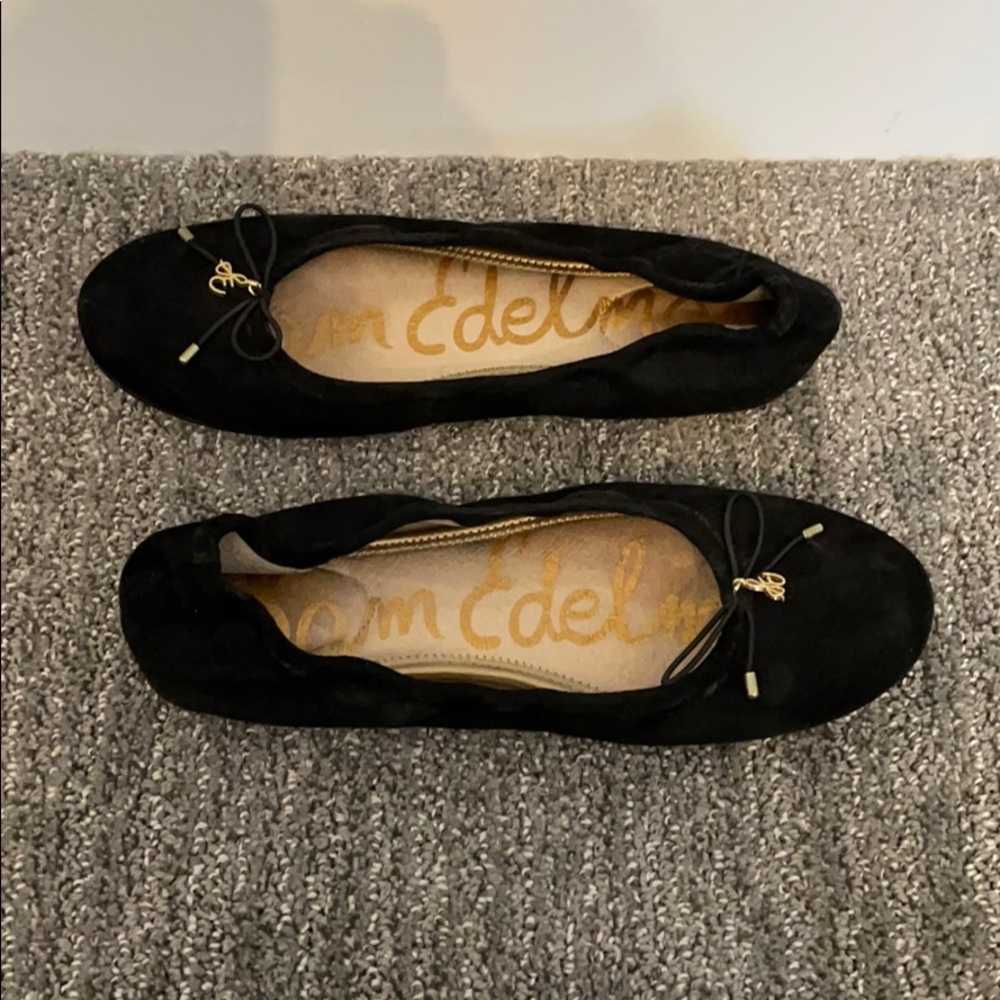 Felicia, black suede ballet flat